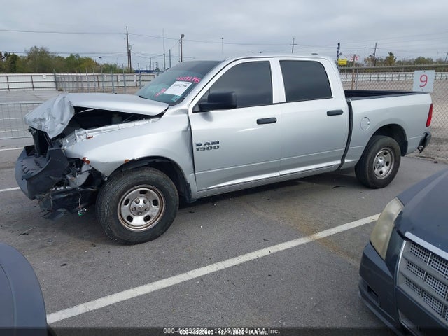 43923600 :رقم المزاد ، 1C6RR6KG1JS104794 vin ، 2018 Ram 1500 Tradesman  4x2 5'7 Box مزاد بيع