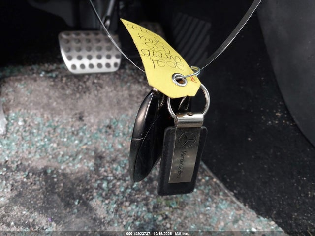 2021 MERCEDES-BENZ AMG A 35 W1K3G5BB2MJ288324 Photo 10