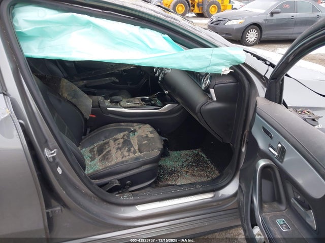 2021 MERCEDES-BENZ AMG A 35 W1K3G5BB2MJ288324 Photo 4