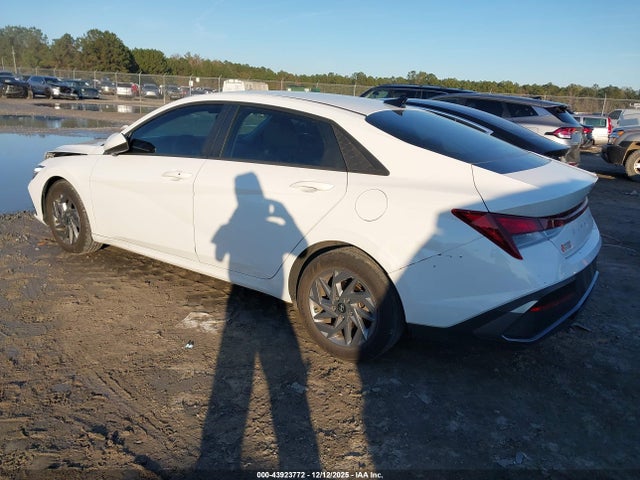 Hyundai ELANTRA SEL 2024 KMHLM4DG8RU837015 Image 3