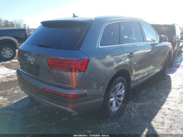 2017 AUDI Q7 WA1LAAF7XHD008125 Photo 3
