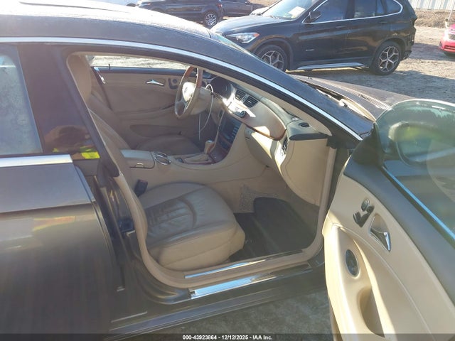 2006 MERCEDES-BENZ CLS 500 WDDDJ75X26A011992 Photo 4