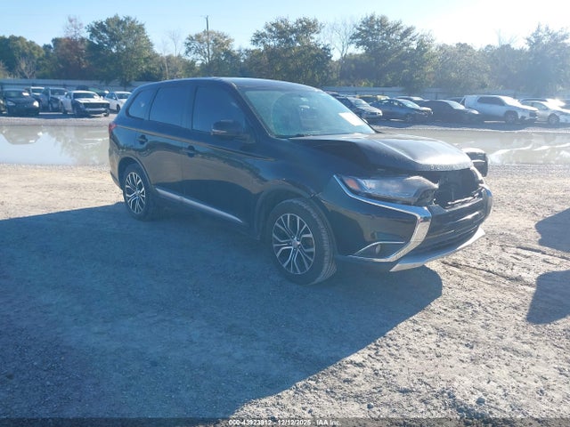 2018 MITSUBISHI OUTLANDER JA4AD3A30JZ058975 Photo 0