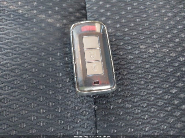 2018 MITSUBISHI OUTLANDER JA4AD3A30JZ058975 Photo 10