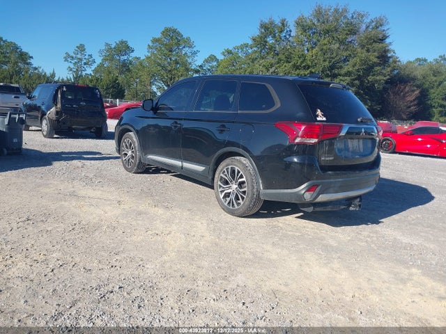 2018 MITSUBISHI OUTLANDER JA4AD3A30JZ058975 Photo 2