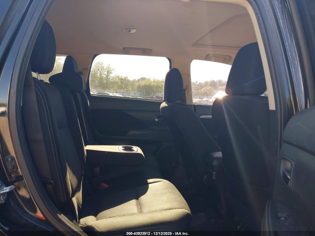 2018 MITSUBISHI OUTLANDER JA4AD3A30JZ058975 Photo 7