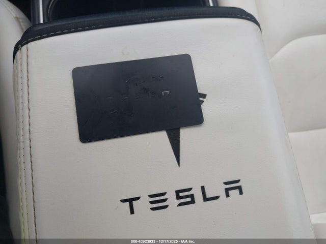 2020 TESLA MODEL Y 5YJYGDEE3LF032585 Photo 10