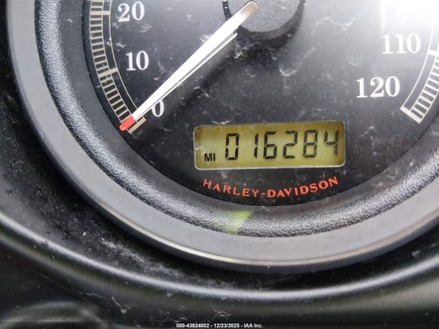 2010 HARLEY-DAVIDSON FLHTC 1HD1FF410AB601616 Photo 6