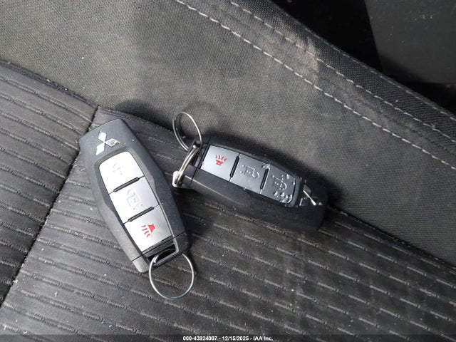 2022 MITSUBISHI OUTLANDER JA4J4TA87NZ042600 Photo 10