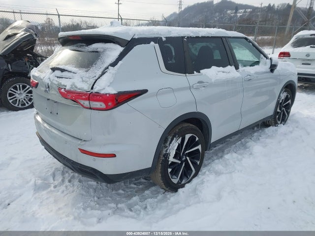 2022 MITSUBISHI OUTLANDER JA4J4TA87NZ042600 Photo 3