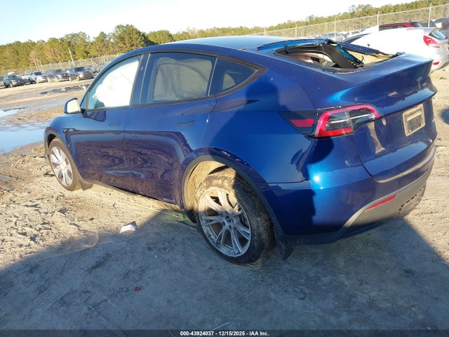 2023 TESLA MODEL Y 7SAYGDEE3PA171525 Photo 2