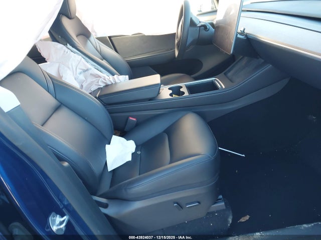 2023 TESLA MODEL Y 7SAYGDEE3PA171525 Photo 4