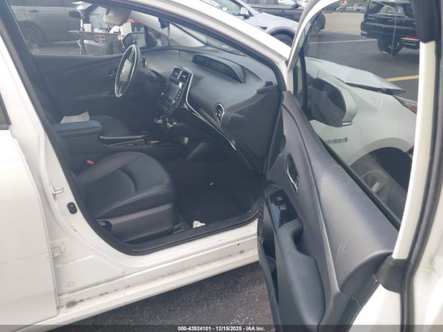 2021 TOYOTA PRIUS JTDKAMFU7M3138534 Photo 4