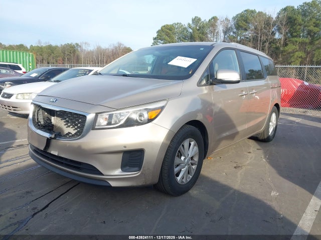 2016 KIA SEDONA KNDMB5C11G6215987 Photo 1