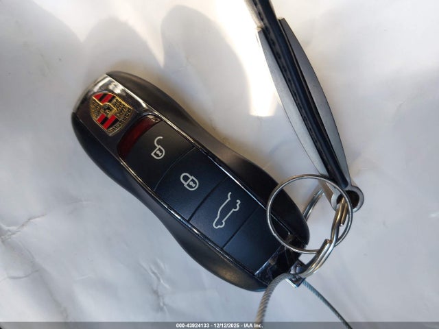 2015 PORSCHE CAYENNE WP1AC2A25FLA80618 Photo 10