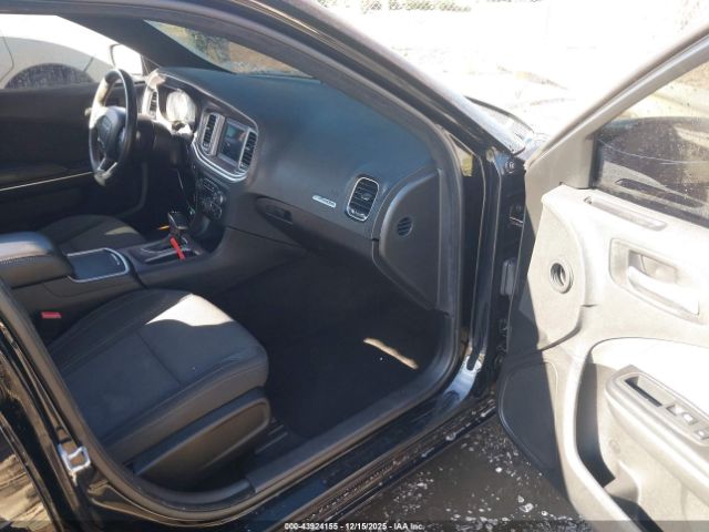 2019 DODGE CHARGER 2C3CDXBGXKH599688 Photo 4