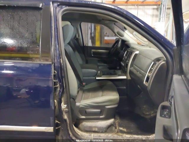 2015 RAM 1500 1C6RR7LT0FS586831 Photo 4