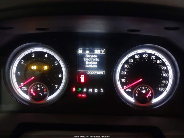 2015 RAM 1500 1C6RR7LT0FS586831 Photo 6