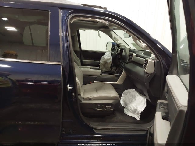 Aukcja sprzedaży 2024 Toyota Sequoia Limited, vin: 7SVAAABA4RX042694, numer aukcji: 43924272