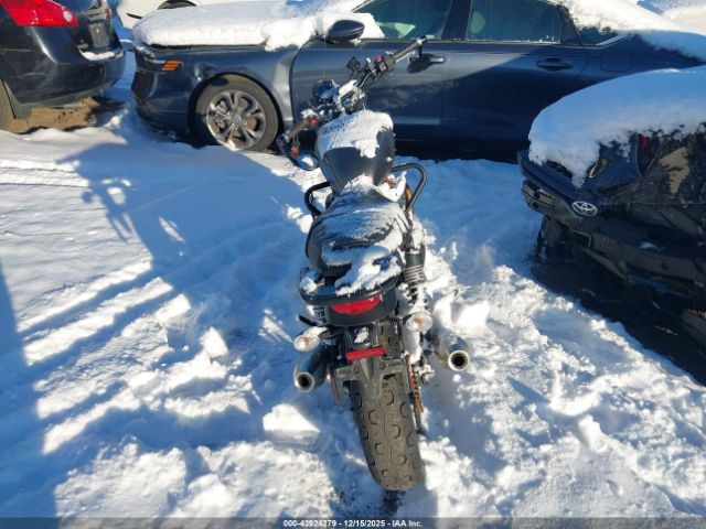 2022 TRIUMPH MOTORCYCLE STREET TWIN SMTD31G77NTAF2751 Photo 5