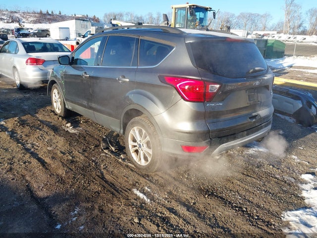 2019 FORD ESCAPE 1FMCU9HD3KUB91840 Photo 2