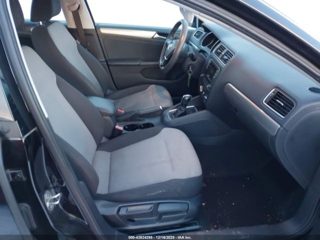 2017 VOLKSWAGEN JETTA 3VW2B7AJ0HM221672 Photo 4