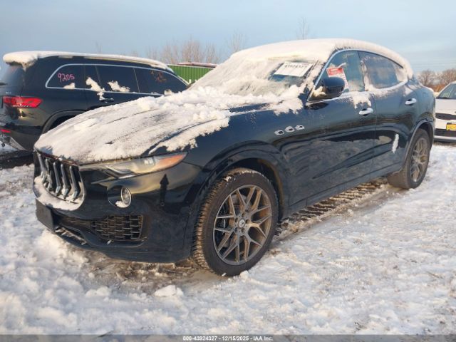 2021 MASERATI LEVANTE ZN661YUA2MX370239 Photo 1