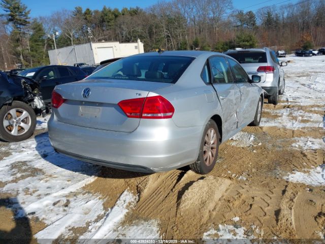 2014 VOLKSWAGEN PASSAT 1VWAT7A30EC097734 Photo 3