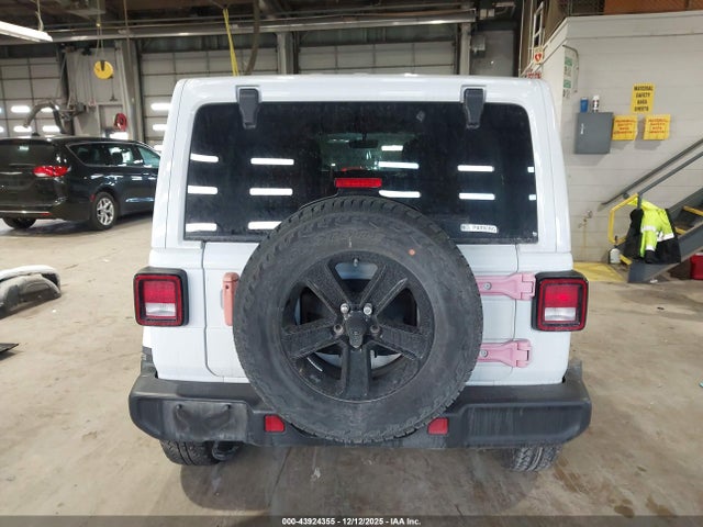 1C4HJXEG3NW149845 Jeep Wrangler Unlimited Sahara Altitude 4x4