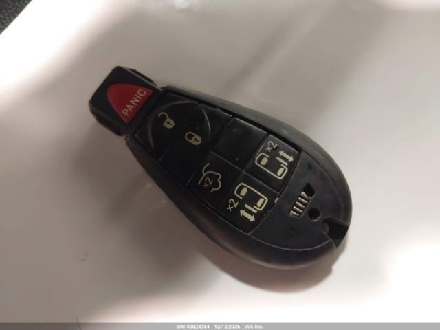 2014 CHRYSLER TOWN & COUNTRY 2C4RC1BG1ER217245 Photo 10