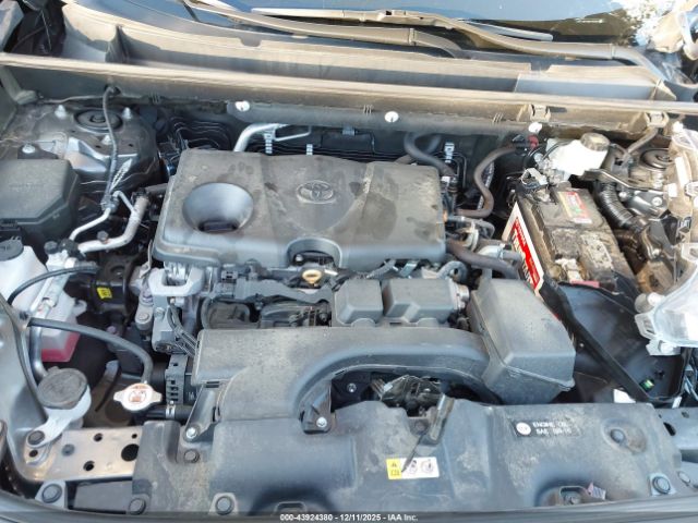 2022 TOYOTA RAV4 2T3C1RFV9NC197093 Photo 9