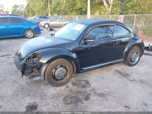 2013 VOLKSWAGEN BEETLE 3VWJP7AT5DM604130 Photo 1