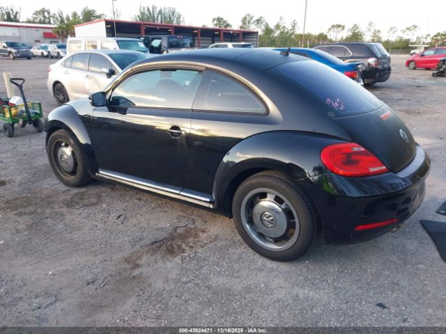 2013 VOLKSWAGEN BEETLE 3VWJP7AT5DM604130 Photo 2