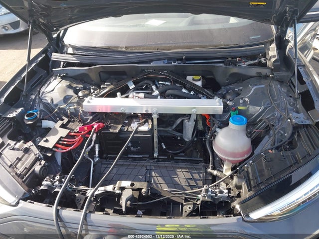 2025 AUDI Q6 E-TRON WA124BGF2SA067600 Photo 9