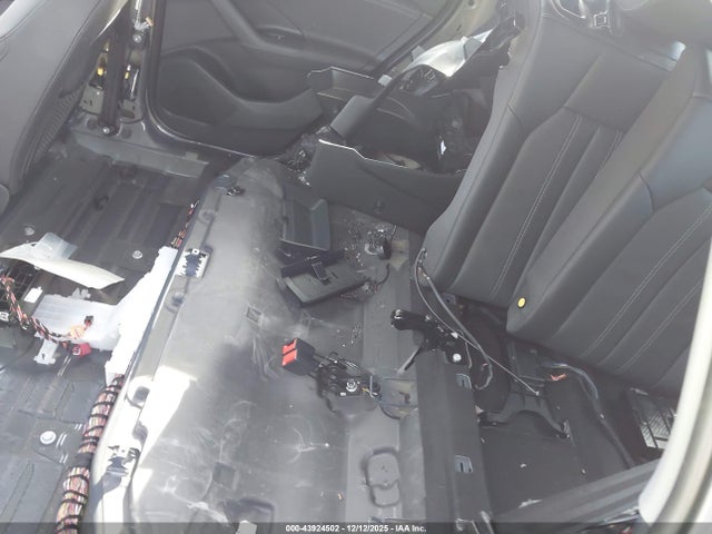 2025 AUDI Q6 E-TRON WA124BGF2SA067600 Photo 5