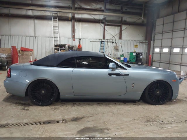 Rolls-Royce Dawn 2018 SCA666D51JU115709 Image 14
