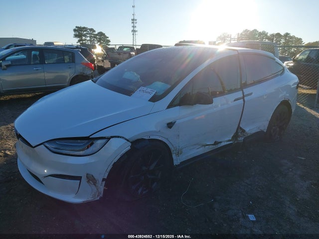 2023 TESLA MODEL X 7SAXCDE58PF404082 Photo 1