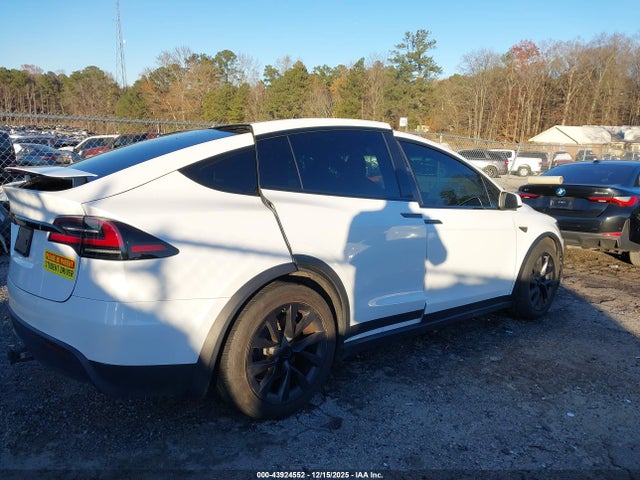 2023 TESLA MODEL X 7SAXCDE58PF404082 Photo 3