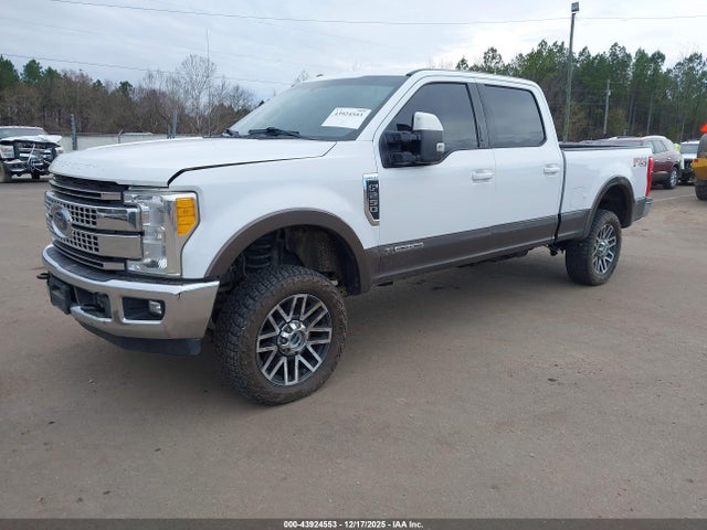 Ford F-250 Lariat 2017 1FT7W2BT4HEF42720 Image 2
