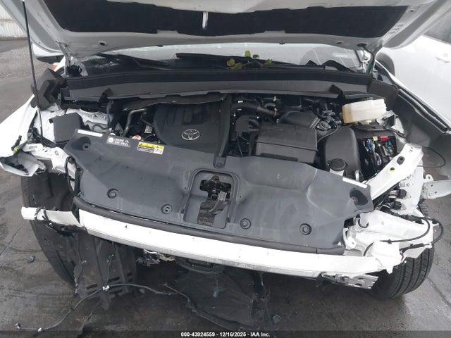 5TDADAB50SS017842 Toyota Grand Highlander Hybrid Limited Max