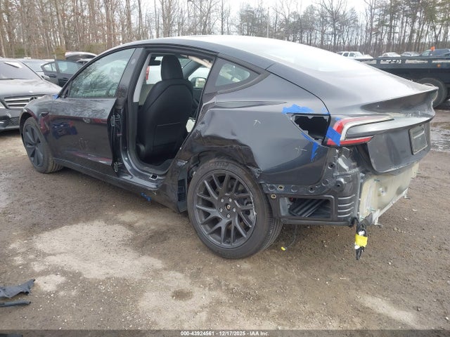 2025 TESLA MODEL 3 5YJ3E1EA0SF976399 Photo 2