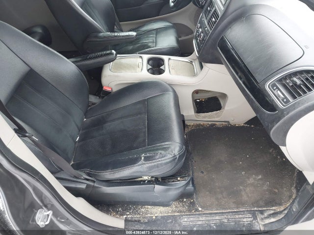 2C4RDGCG8JR238814 Dodge Grand Caravan Sxt