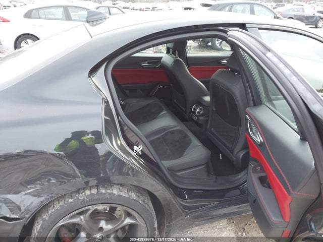 2021 ALFA ROMEO GIULIA ZARFAMEV0M7648976 Photo 7
