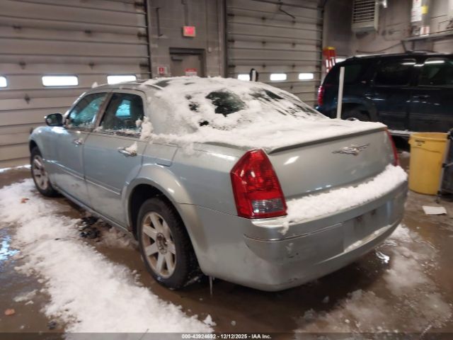 2005 CHRYSLER 300 2C3JA53G85H551355 Photo 2