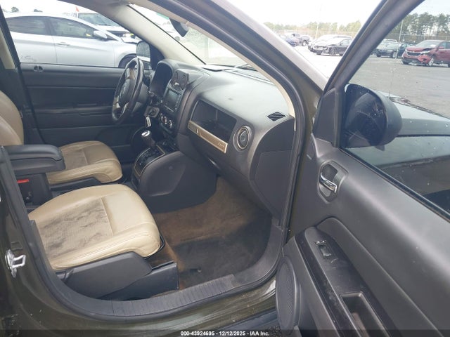 2017 JEEP COMPASS 1C4NJCBB6HD103074 Photo 4