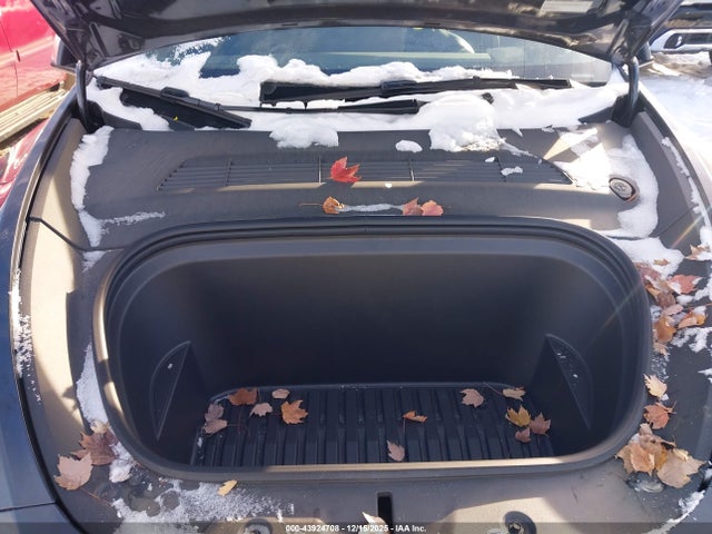 2024 TESLA MODEL Y 7SAYGDEE0RA268247 Photo 9