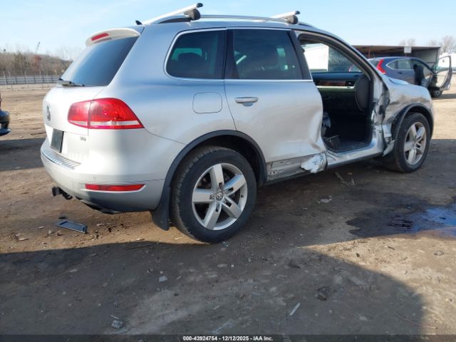 2012 VOLKSWAGEN TOUAREG WVGFF9BPXCD005447 Photo 3
