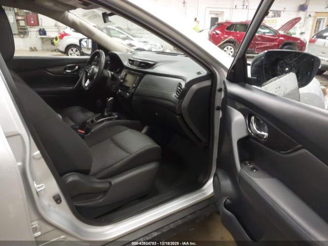 2019 NISSAN ROGUE KNMAT2MV8KP531048 Photo 4