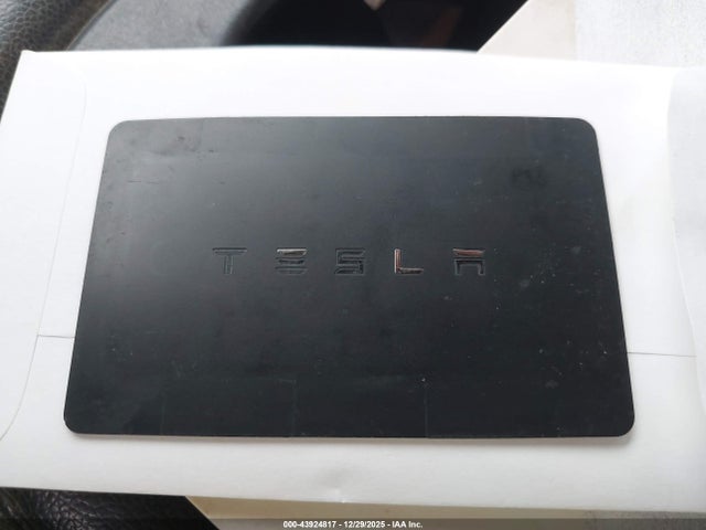 2020 TESLA MODEL Y 5YJYGDEE7LF011142 Photo 10