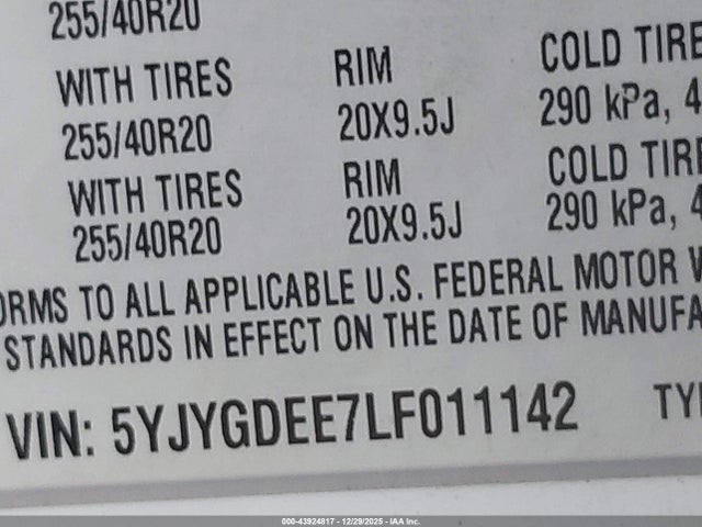 2020 TESLA MODEL Y 5YJYGDEE7LF011142 Photo 8